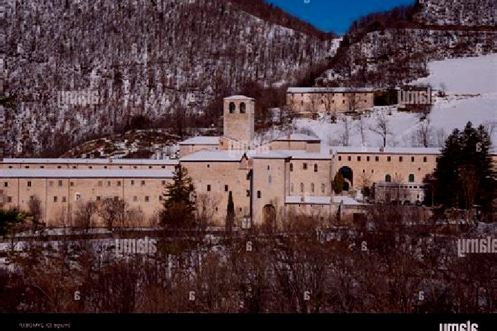 escort Serra Sant Abbondio