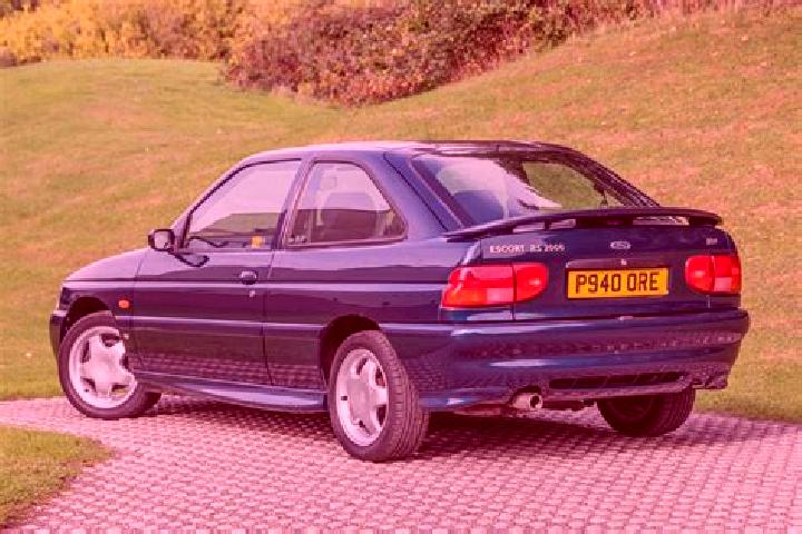 escort Shirud