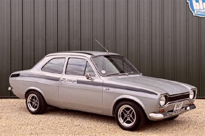 escort Silver Firs