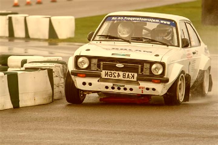 escort Simon