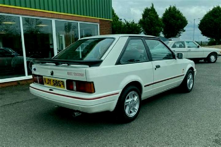 escort Sirisia