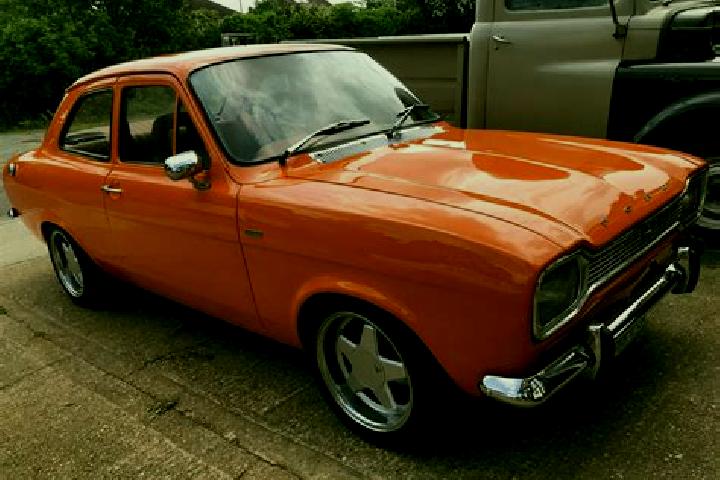 escort Sosnovo