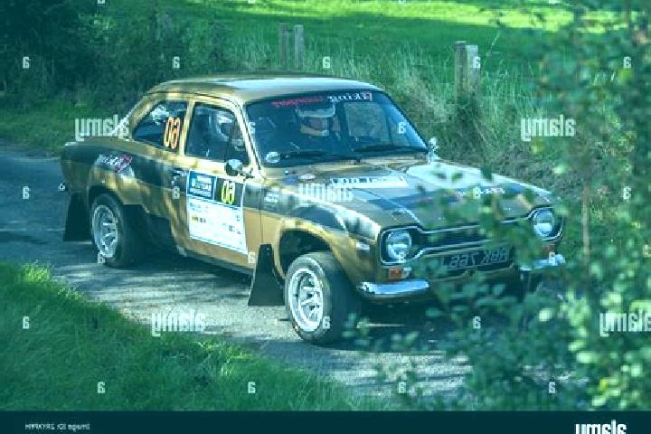 escort Strodes Mills