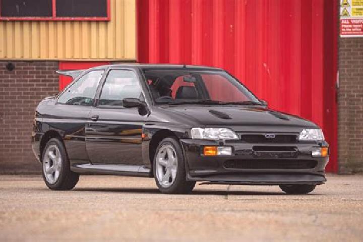 escort Suita