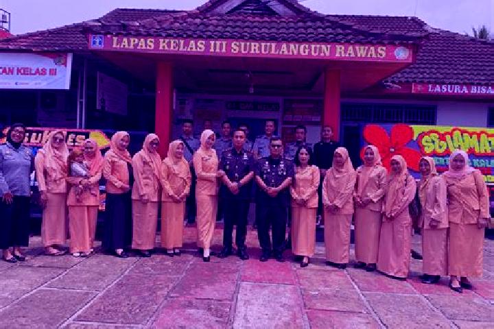 escort Surulangun Rawas