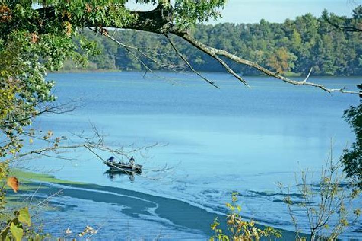 escort Tainter Lake