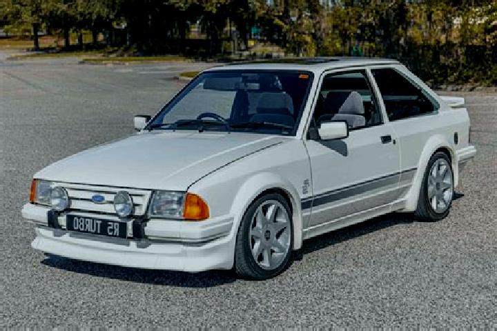 escort Tarcau