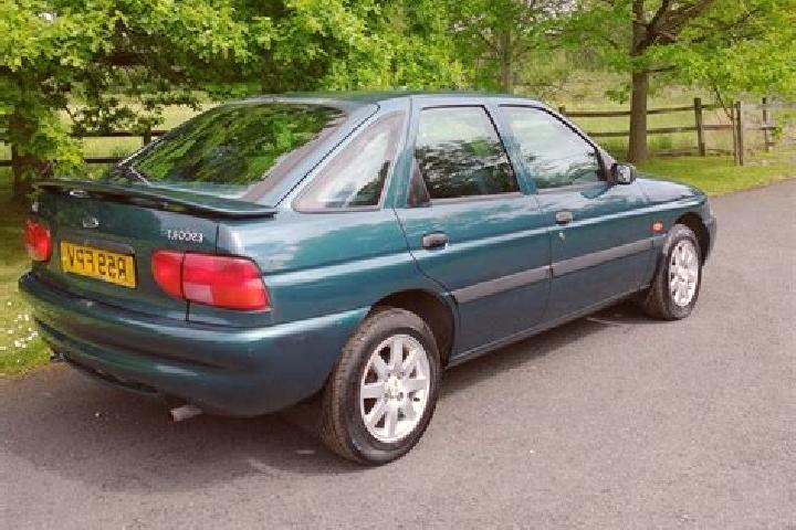 escort Tavda