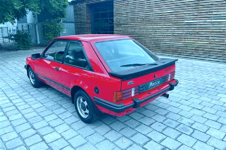 escort Thyrio