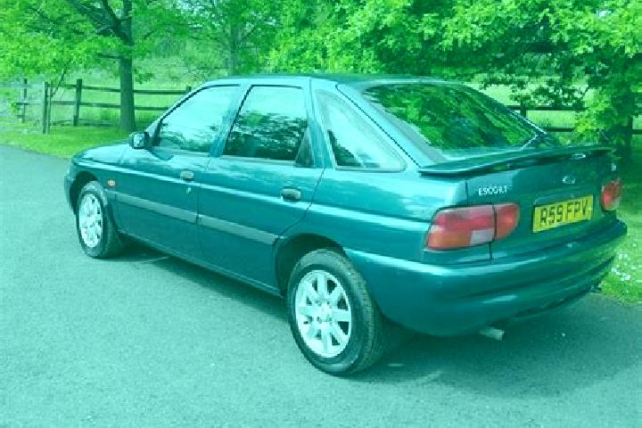 escort Tigy