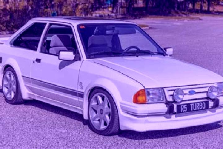 escort Tivenys