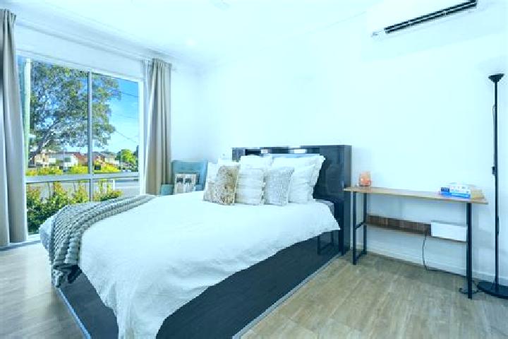 escort Toongabbie West