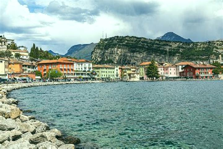escort Torbole sul Garda