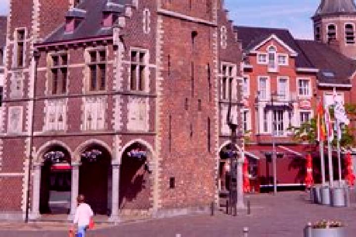 escort Torhout