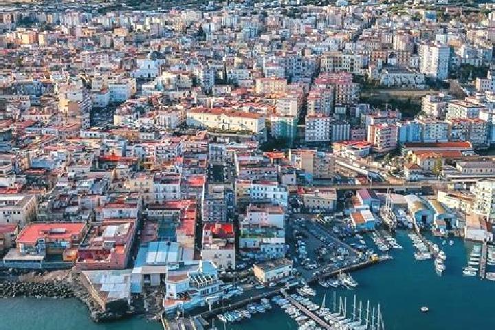 escort Torre del Greco