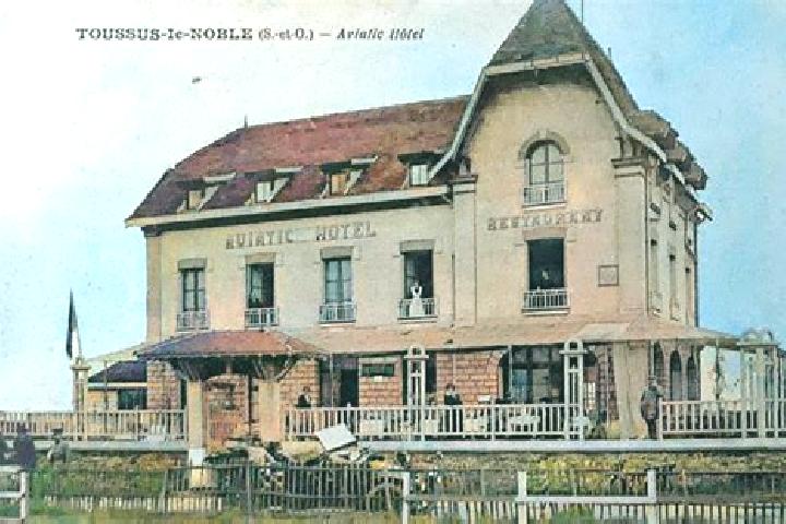 escort Toussus-le-Noble