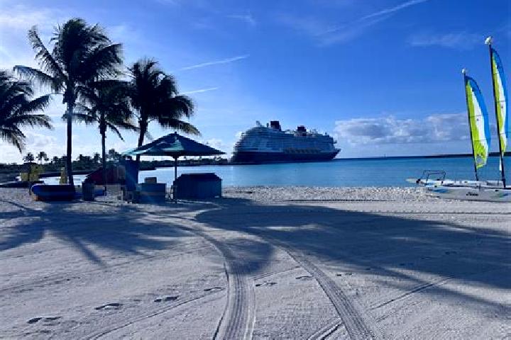 escort Treasure Cay