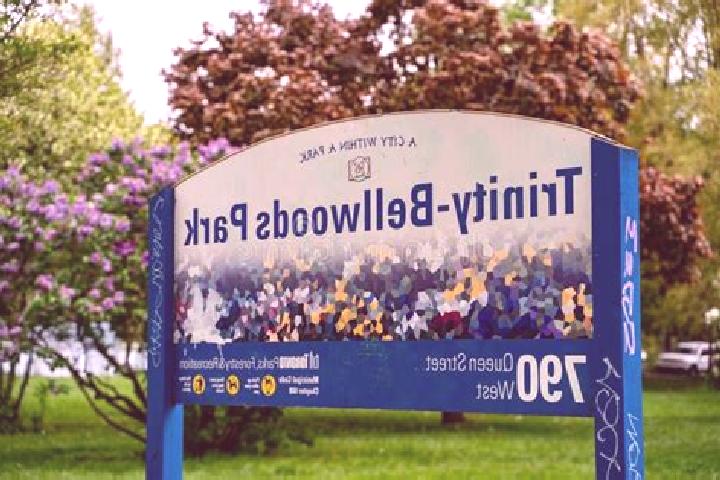 escort Trinity-Bellwoods