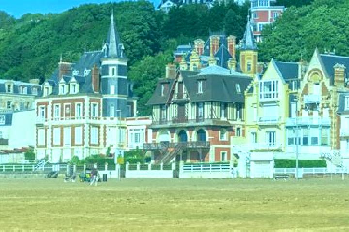 escort Trouville-sur-Mer
