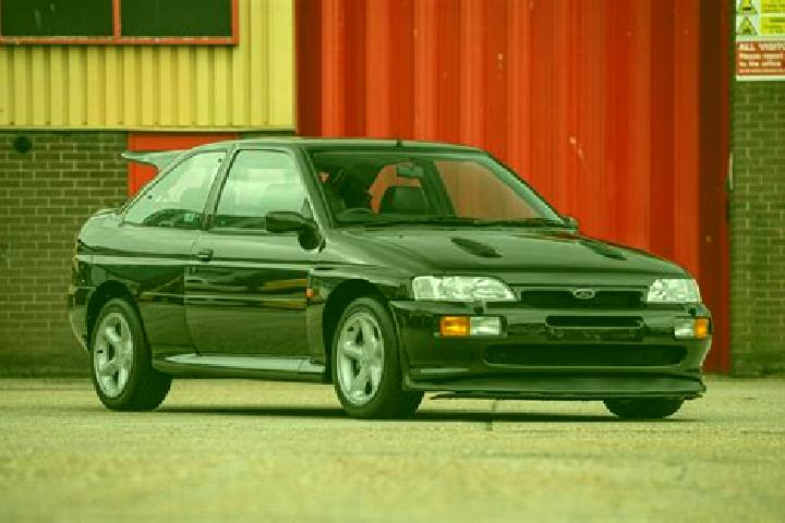 escort Ugao