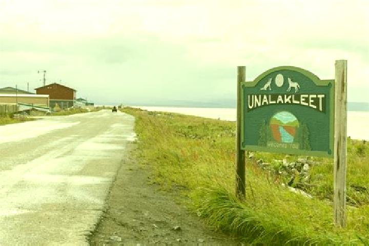 escort Unalakleet