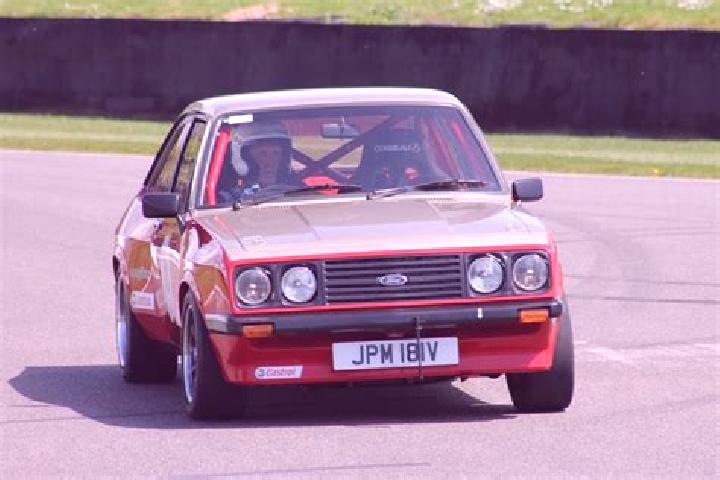 escort Upper Land