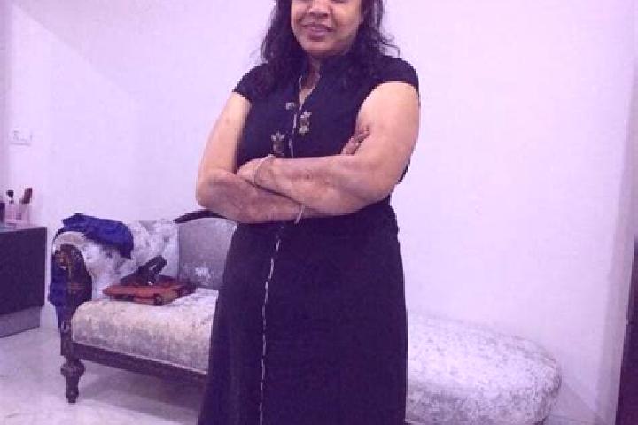 escort Usha