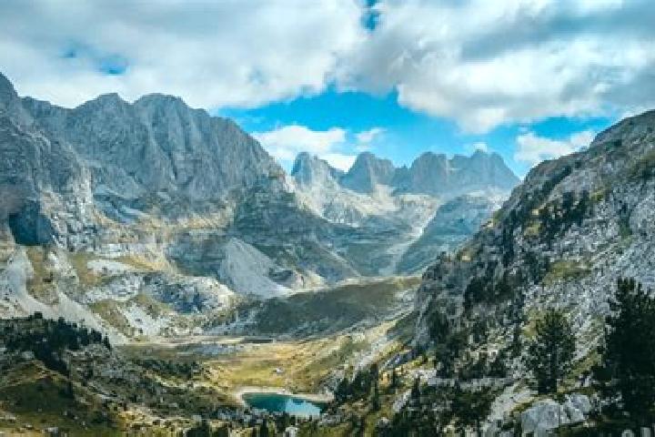 escort Valbona