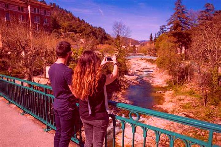 escort Vals-les-Bains