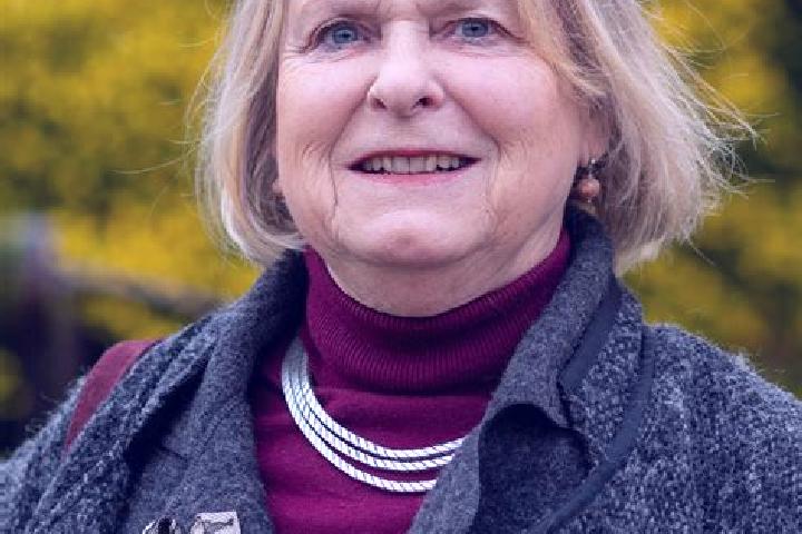escort Vannes-sur-Cosson