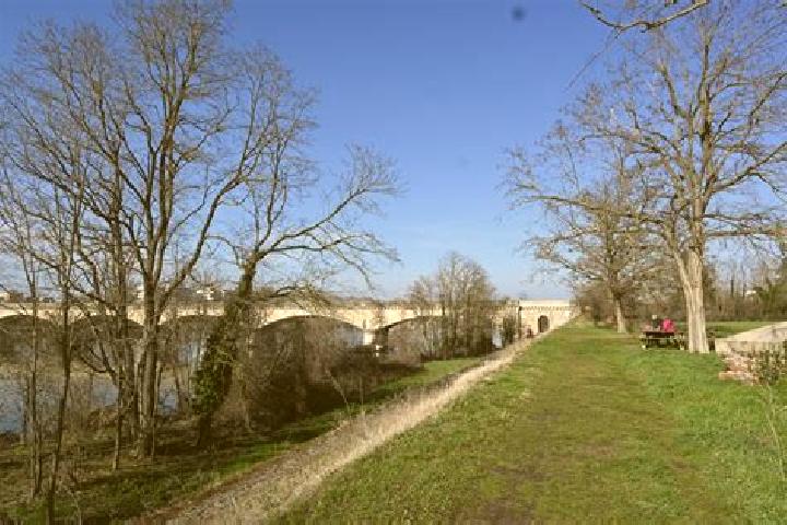 escort Varennes-sur-Loire