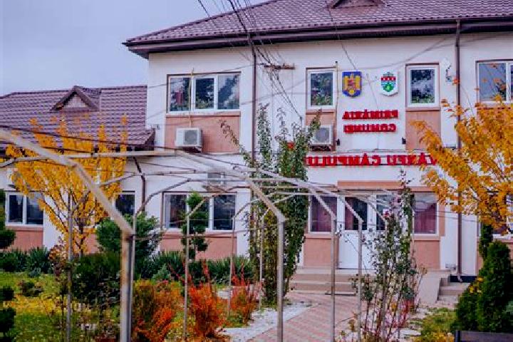 escort Varfu Campului