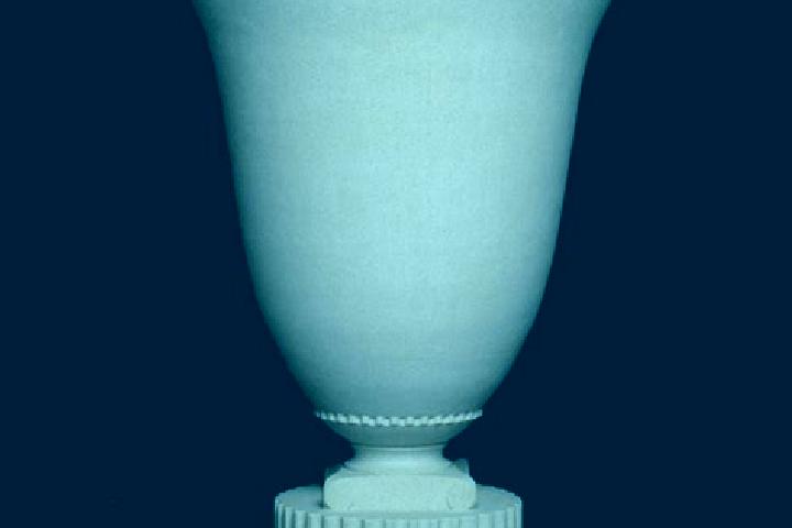 escort Vase