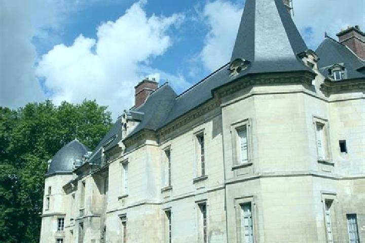escort Verneuil-en-Halatte