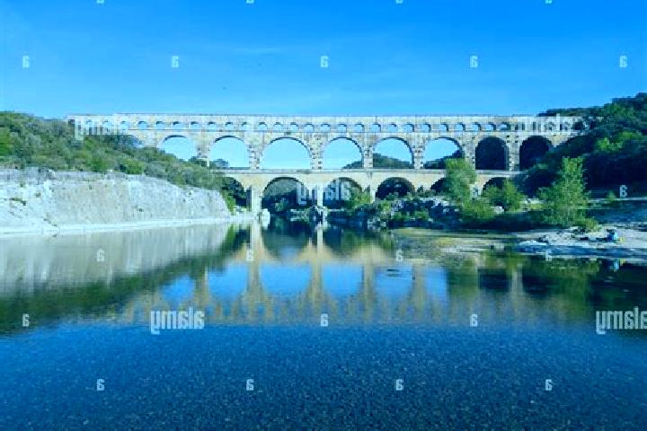 escort Vers-Pont-du-Gard