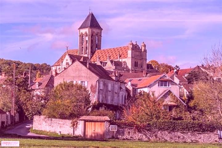 escort Vetheuil