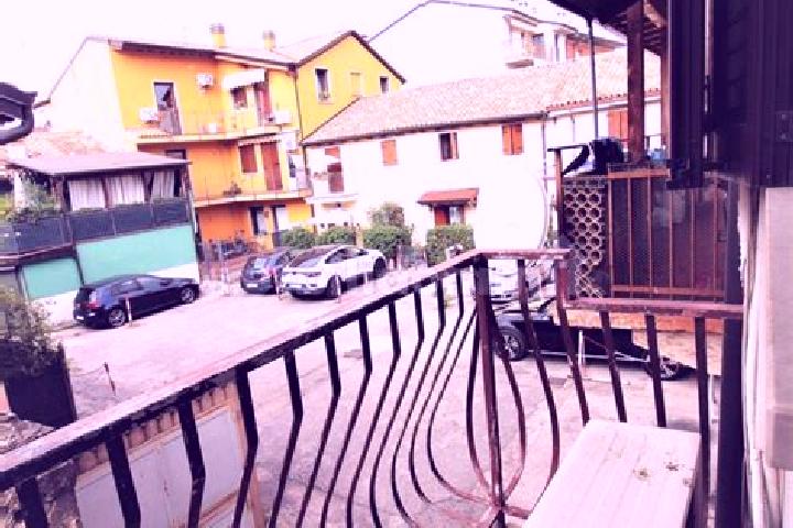 escort Via Monti Lessini