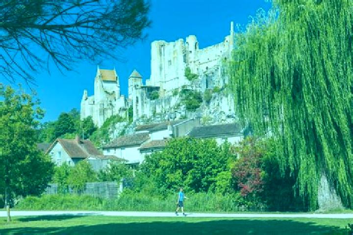 escort Vienne-le-Chateau