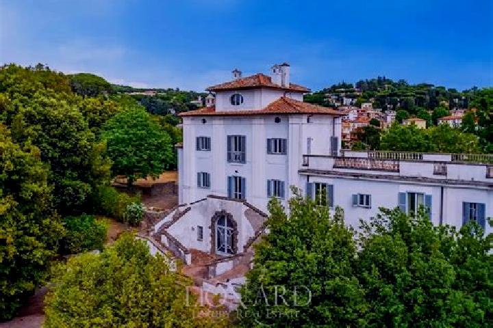 escort Villa Castelli