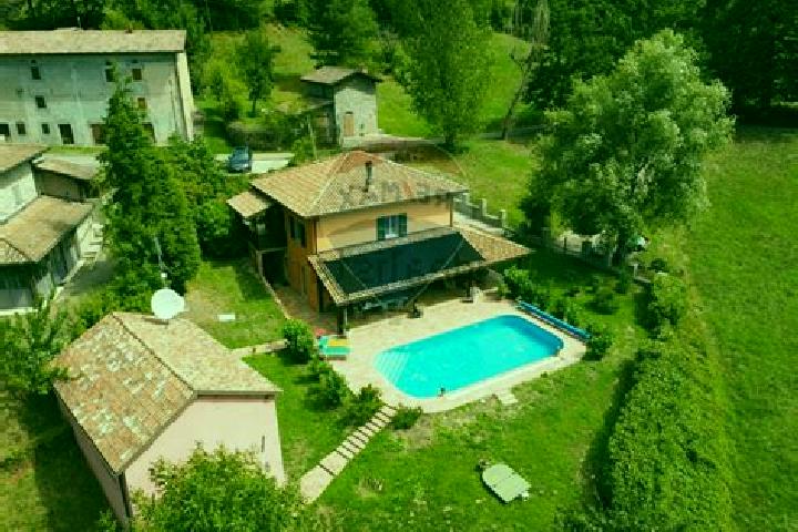 escort Villa Minozzo