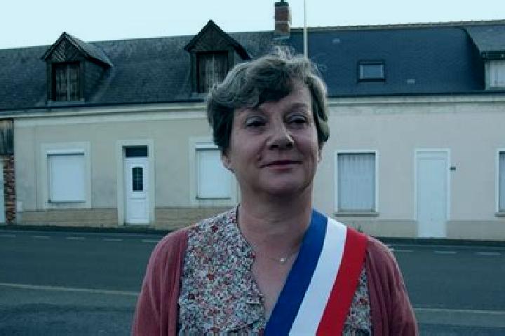 escort Villaines-sous-Luce