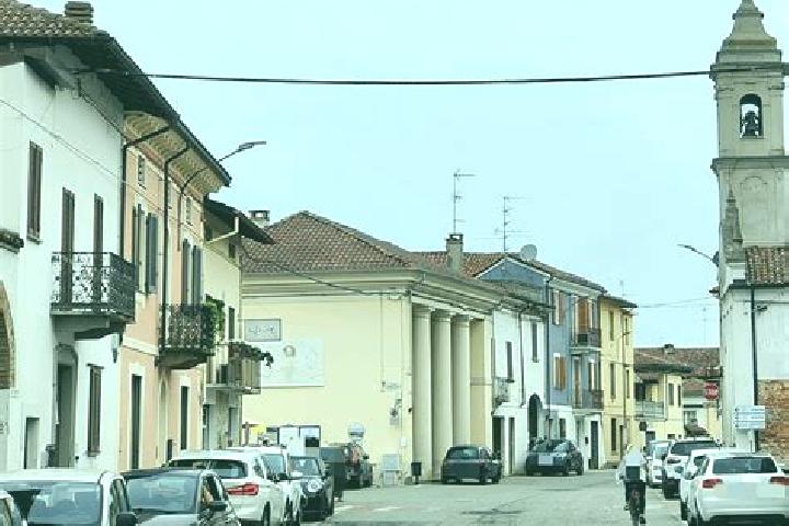 escort Villanova Monferrato