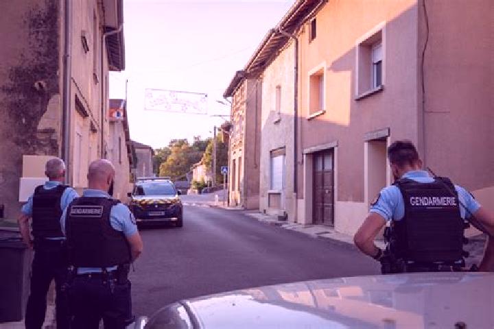 escort Villeneuve-de-Marc