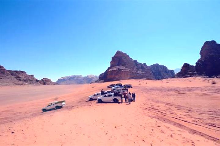 escort Wadi Musa