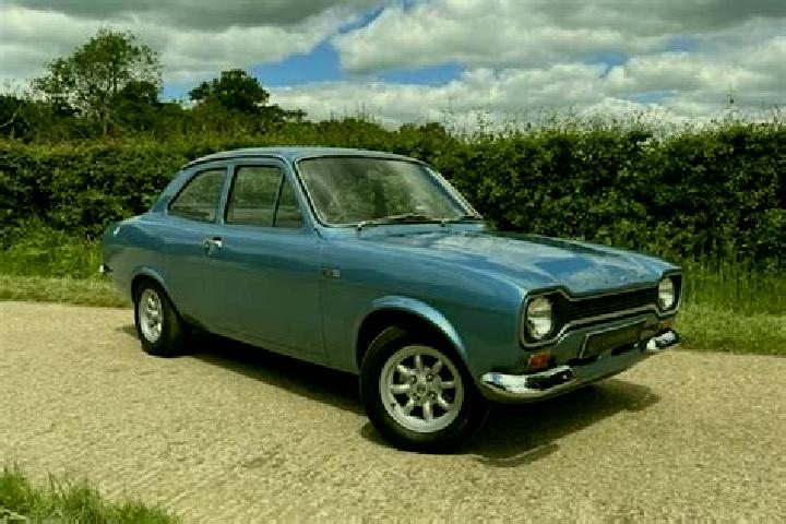 escort Westbury