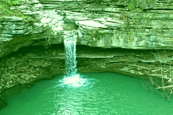 escort Winding Falls