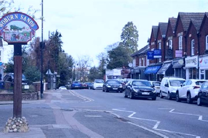 escort Woburn Sands