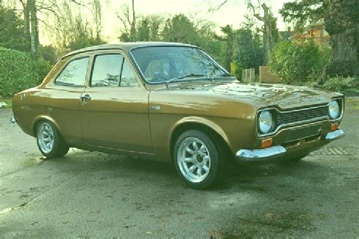 escort Woessingen