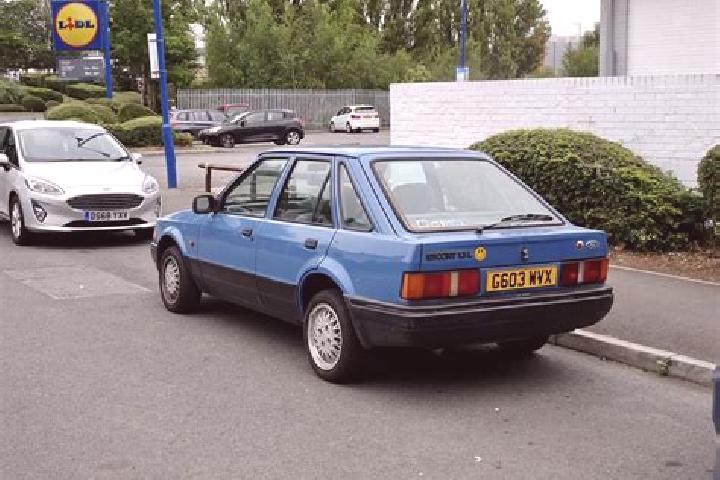 escort Woodside