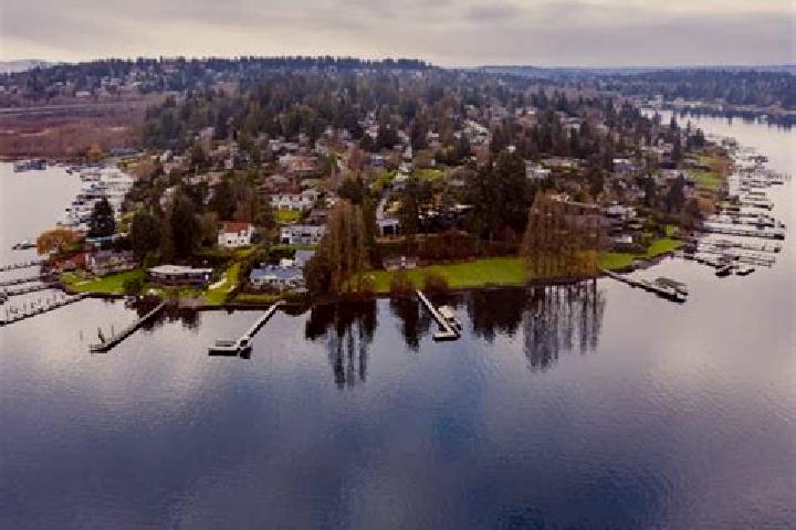 escort Yarrow Point